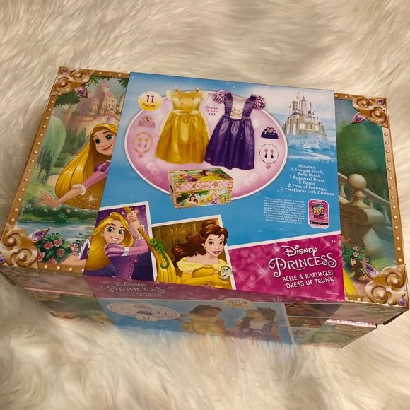disney princess dress up trunk